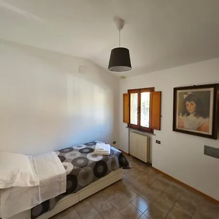 בית נופש Casa Ronci - Centro Storico - Palacongressi *