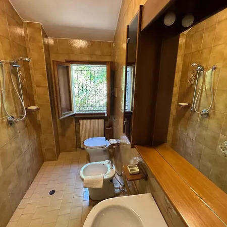 בית נופש Casa Ronci - Centro Storico - Palacongressi *